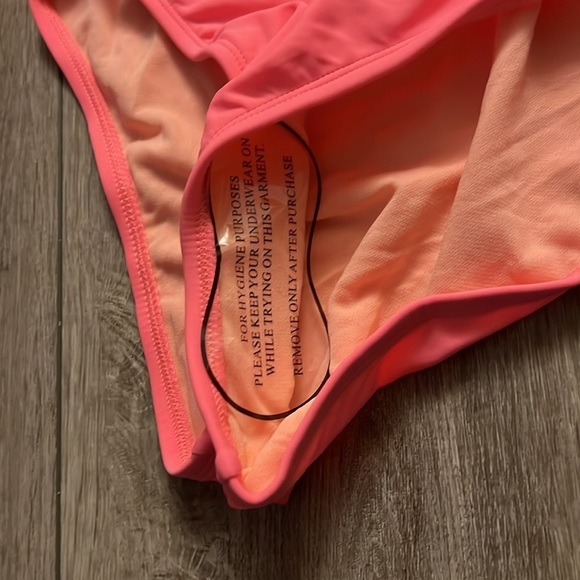 Shade & shore swim suit - Picture 5 of 6